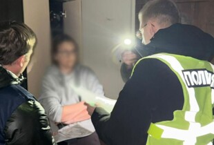 У Києві після важких пологів померла 36-річна жінка і дитина: лікарку підозрюють у службовій недбалості