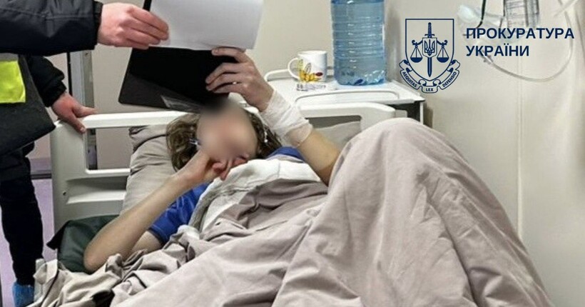 Напав з ножем на вчительку та однокласника: у Києві підлітку обрали запобіжний захід