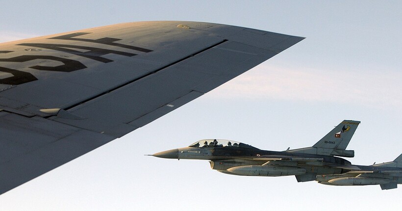 Туреччина відправить свої винищувачі в Естонію і Румунію