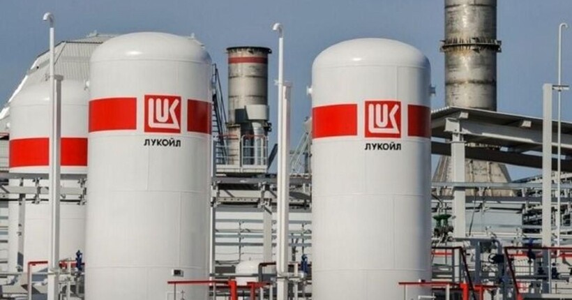 Експорт російської нафти впав на 31% після посилення санкцій США та ЄС – Власюк