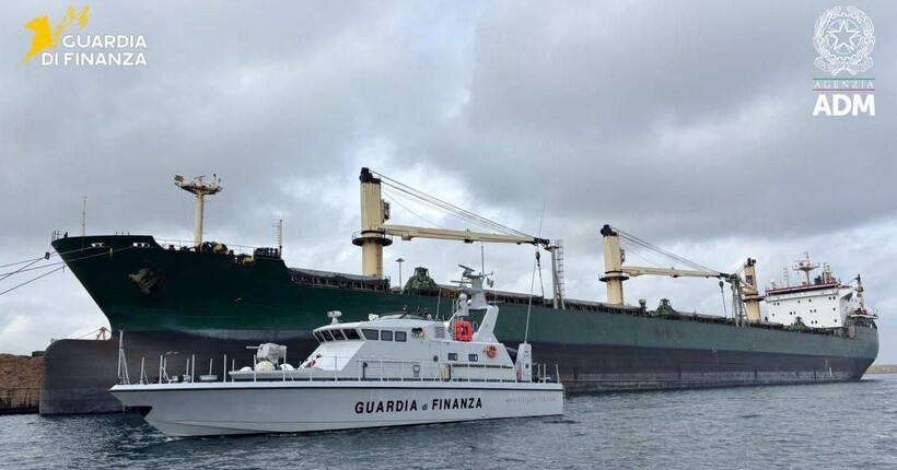 В Італії арештували судно з 33 000 тонн металів, завантажених в Новоросійську (відео)