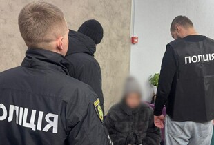 У Харкові викрили жінку, яка за $4 500 