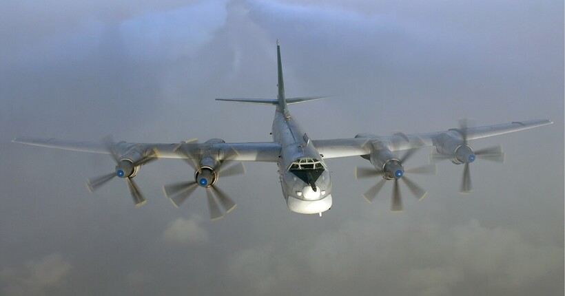 Японські винищувачі перехопили російські бомбардувальники Ту-95