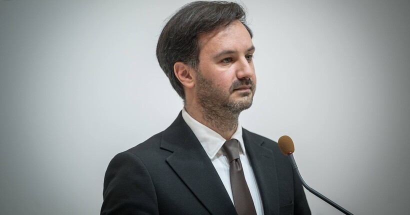 У МЗС різко відповіли на заяву ексканцлера Німеччини щодо відновлення енергоспівпраці з рф