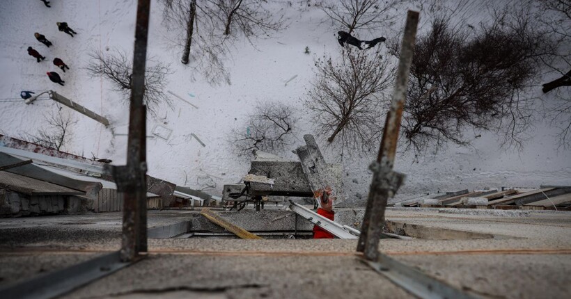 Росіяни вдарили дронами по Харкову: є влучання у багатоповерхівки