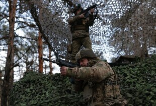 Росіяни тиснуть на Харківщині та Лиманському напрямку, 