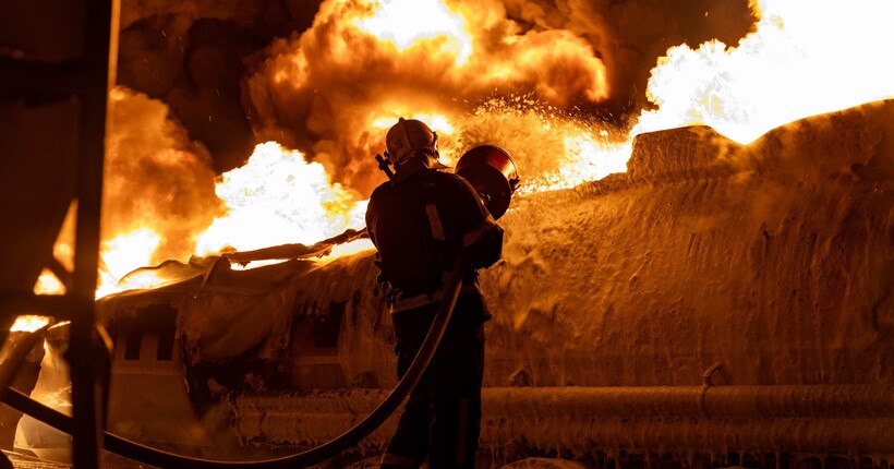 За тиждень рф випустила по Україні понад 1700 дронів, 1380 КАБів і 69 ракет – Зеленський