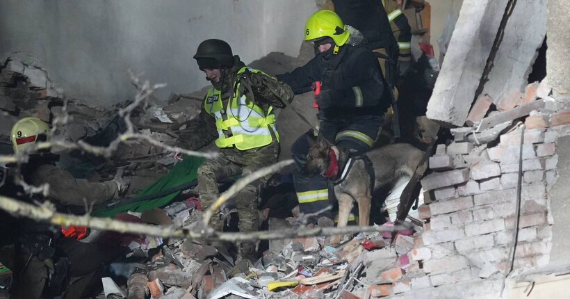 Армія рф випустила по Одесі понад 50 ударних дронів - Зеленський