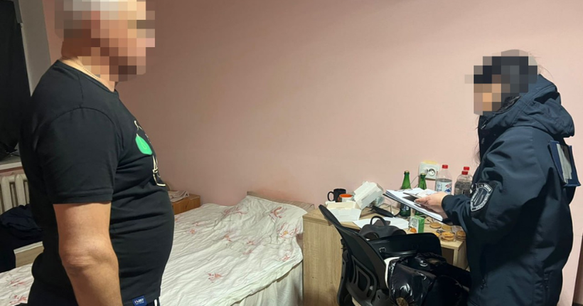 ДБР викрило двох посадовців КЕУ в Одесі на переплаті 18 млн грн на ліжках для військових