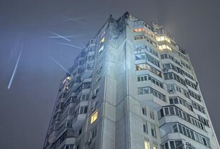 Ворог здійснив чергову атаку по Києву: є влучання у житлову багатоповерхівку (фото)
