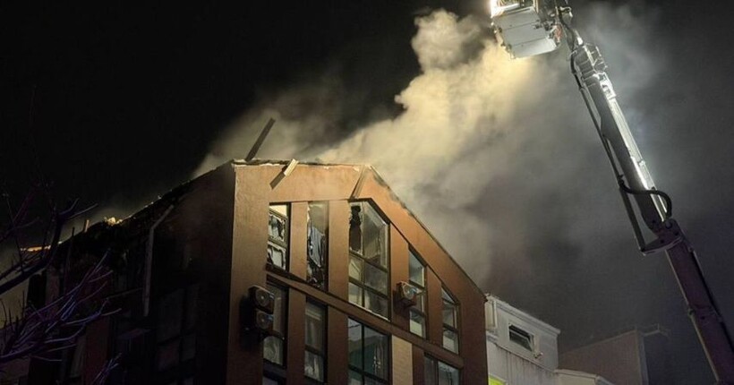 На Київщині росіяни влучили у житловий будинок: є загиблі і поранені (фото)