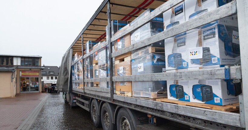 Німеччина відправила в Україну понад 400 генераторів