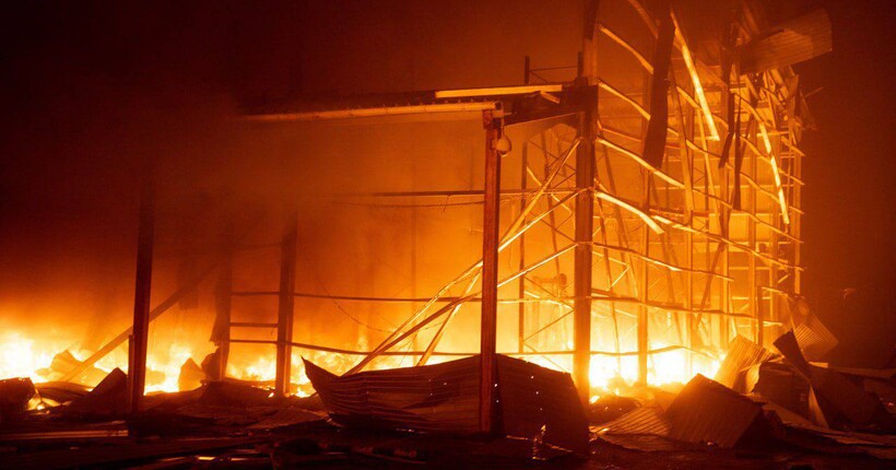 Ворог запустив по Україні понад 100 дронів: є влучання на семи локаціях