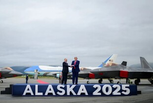 Зеленський про Анкоридж: Мені ніхто не повідомляв, про що домовлялися Трамп і Путін 