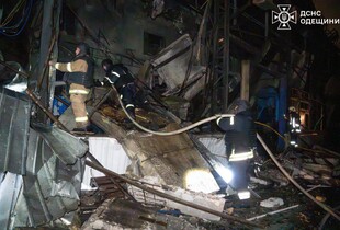 Дрони атакували Одесу: пошкоджено промисловий об’єкт і інфраструктуру