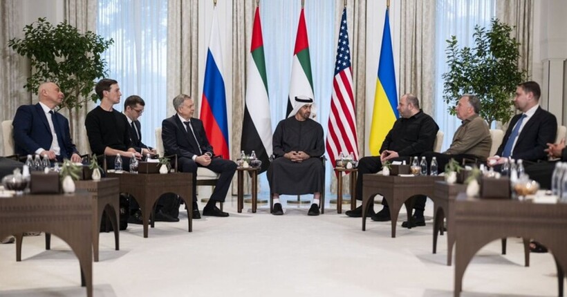 Переговори в Абу-Дабі: рф прислала сильнішу делегацію, не було лекцій з історії - Зеленський