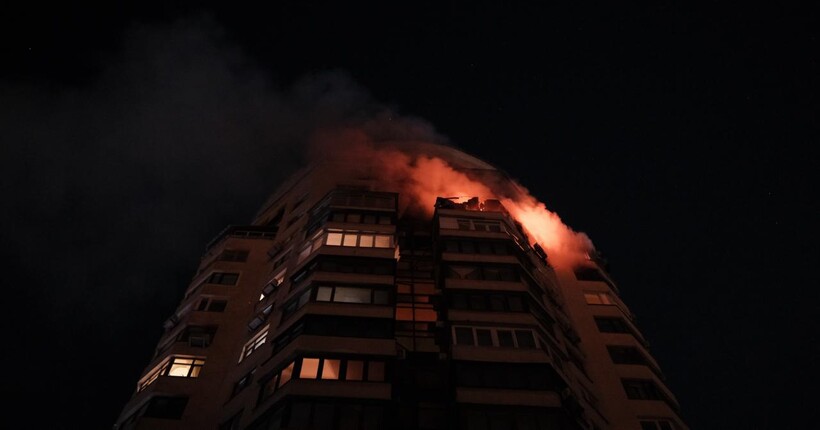 росія масовано атакувала Київ: пошкодження фіксують у п’яти районах