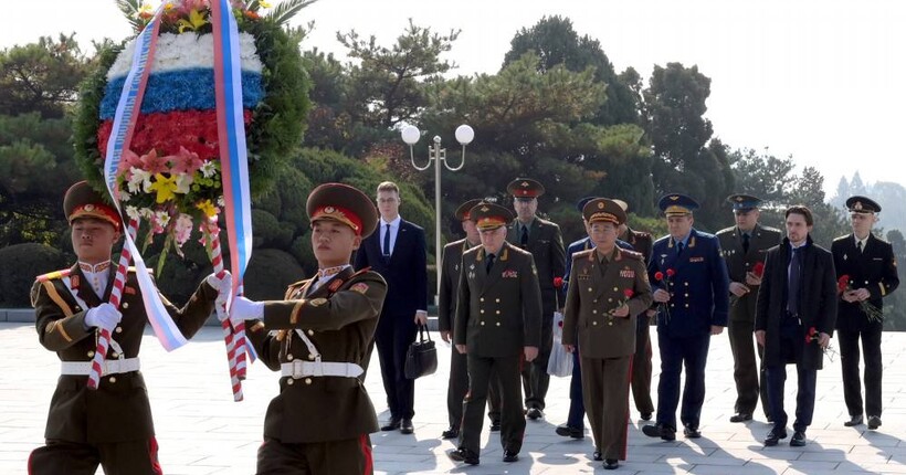 Артудари та аеророзвідка: як рф використовує контингент КНДР у війні проти України