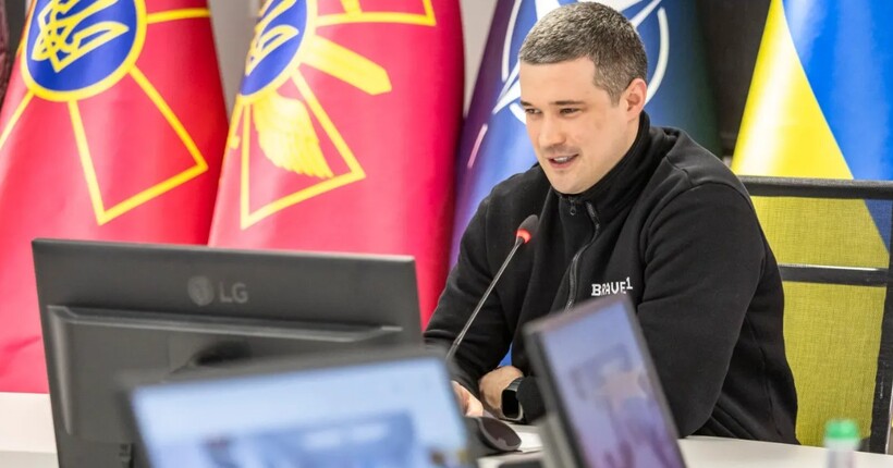 Канада передасть Україні ракети AIM для перехоплення крилатих ракет