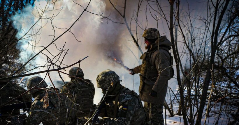 На півночі Мирнограда тривають бої, обстановка в місті ускладнилась