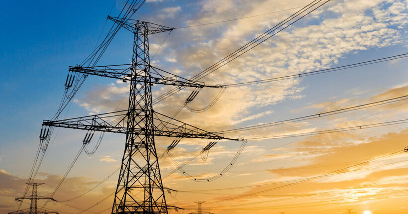 Українські АЕС знизили генерацію після нічного російського обстрілу