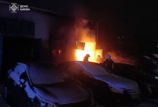 На Оболоні у Києві горіла трансформаторна підстанція (фото)