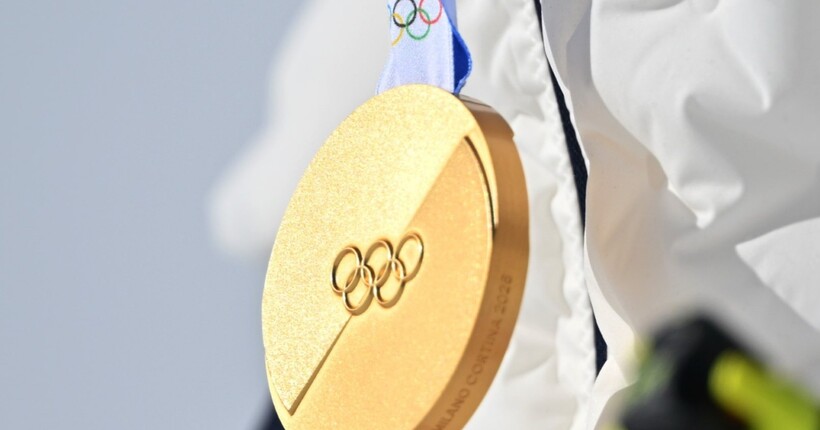 Скандал на Олімпіаді-2026: атлети скаржаться на неякісні медалі, які ламаються