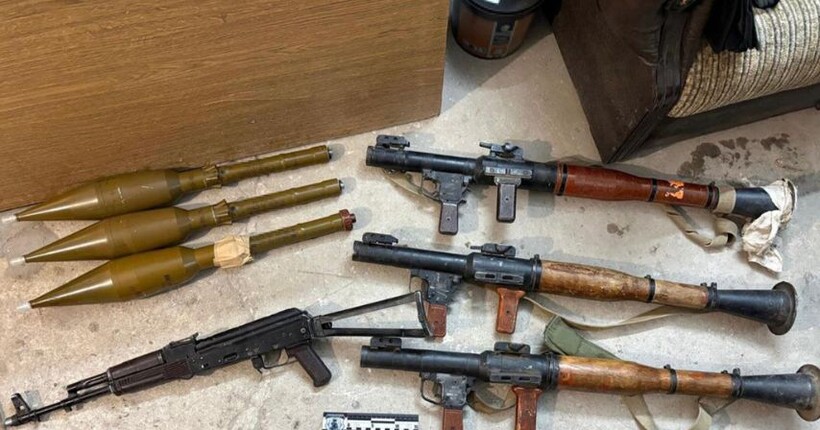 СБУ і Нацполіція викрили торговців зброєю у кількох областях