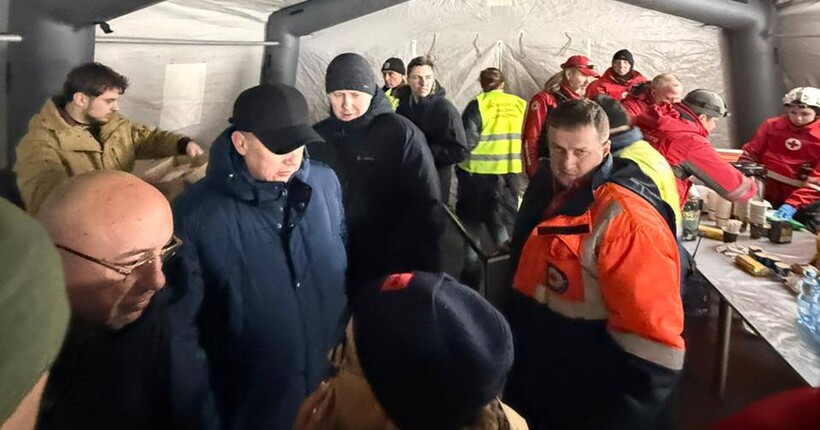 Удар по Одесі: пошкоджено об’єкт інфраструктури, багатоповерхівку і ринок