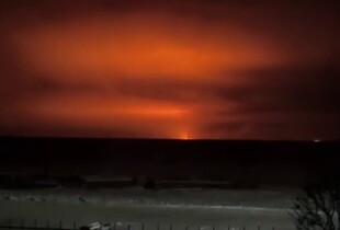 Біля Котлубані після прильоту палає арсенал ГРАУ рф: мешканців евакуюють (відео)