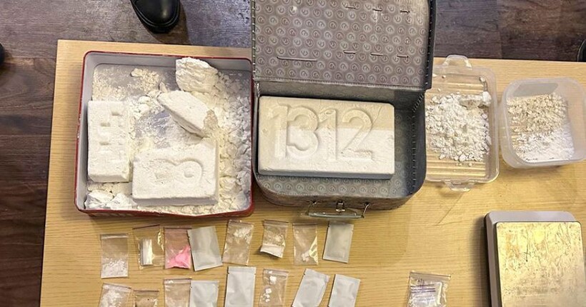 Правоохоронці викрили 16 учасників міжнародного каналу зі збуту кокаїну в Україні