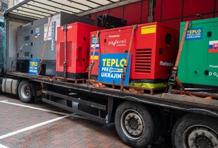 Київ отримав ще 16 генераторів і зарядні станції зі Словаччини