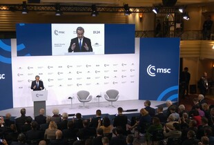 Китай про переговори щодо України: Європа повинна бути не в меню, а за столом