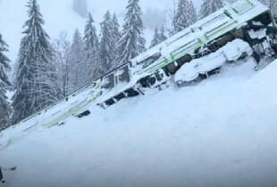 У Швейцарії лавина зійшла на поїзд: є постраждалі