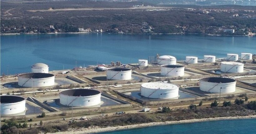 В Хорватії відреагували на прохання Угорщини і Словаччини щодо транзиту російської нафти: Настав час припинити цю воєнну спекуляцію