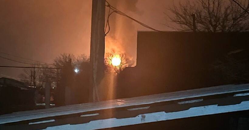  На Кубані дрони атакували Ільський НПЗ: виникла пожежа (відео)