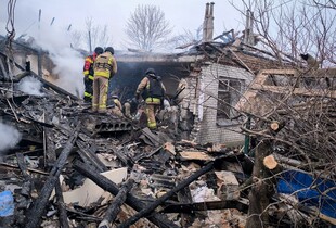 На Сумщині з-під завалів дістали тіло загиблої жінки (відео)