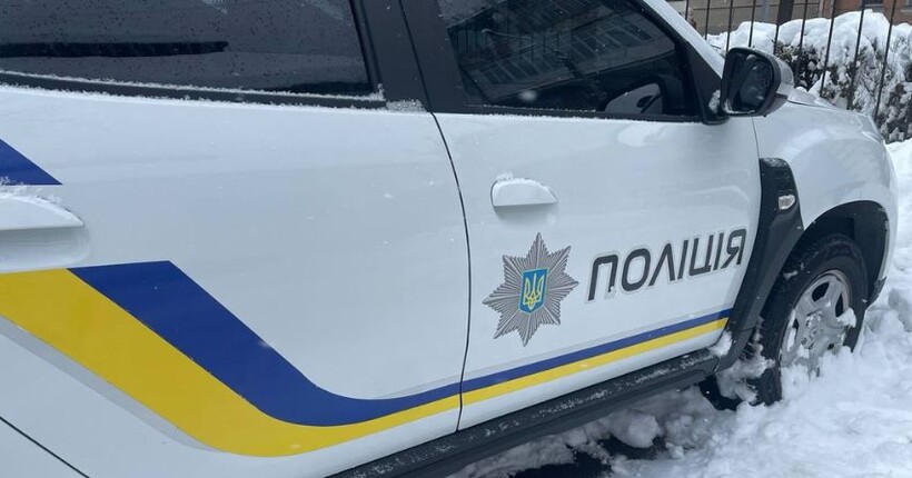 В Івано-Франківську з вікна 10-го поверху впала 19-річна дівчина