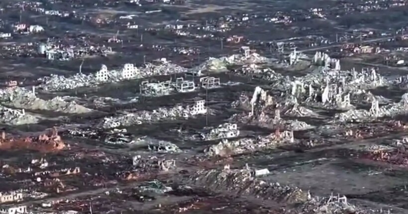 Вовчанськ під постійним тиском: росіяни намагаються обійти ЗСУ з флангів