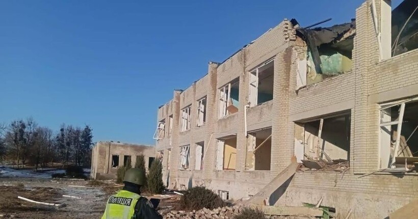 На Сумщині внаслідок атак ворога загинула 68-річна жінка, ще 19 людей отримали поранення