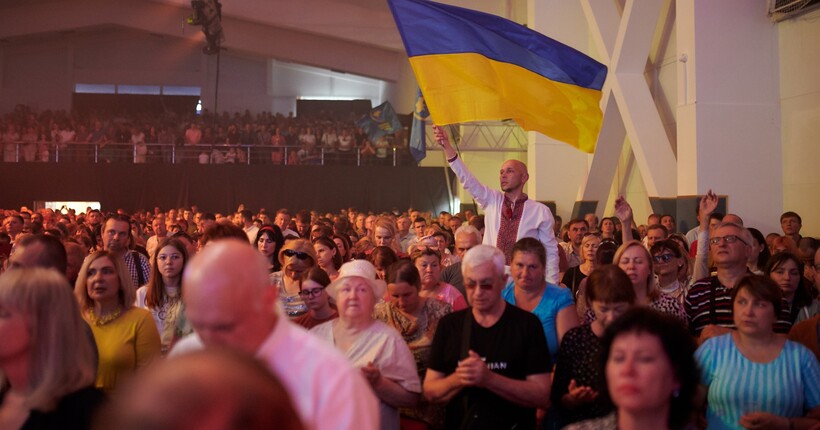 В Україні 24 лютого відзначають Національний день молитви: де і о котрій молитимуться різні конфесії