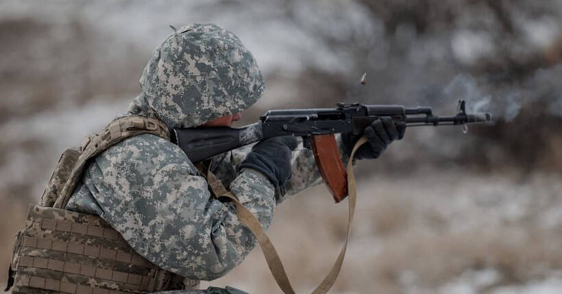 Сили оборони у Родинському не оточені та успішно відбивають штурми