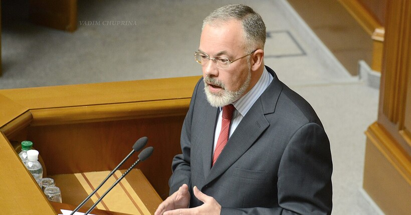 Литва забрала нагороду в ексміністра часів Януковича: Табачник зганьбив звання