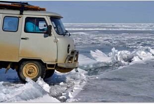 На Байкалі під лід провалилася 