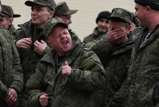 Окупанти вчать молодих командирів погрожувати підлеглим: ГУР перехопило розмову росіян