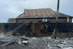 Росіяни вдарили двома авіабомбами по старостату на Сумщині: є постраждалий