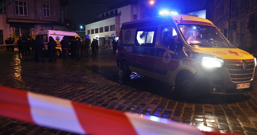 Після теракту у Львові у лікарнях залишається 12 постраждалих, двоє з них у важкому стані