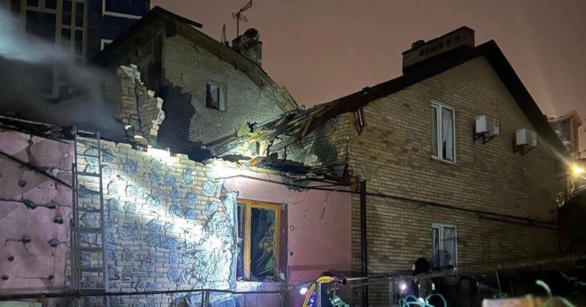 Київ пережив нічну атаку: наслідки зафіксовані в трьох районах столиці