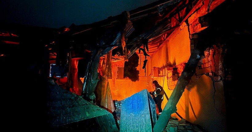 Масована атака на Київщину: пошкоджені будинки у чотирьох районах