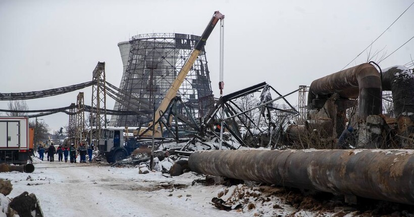 На лівому березі Києва почали відновлювати теплопостачання
